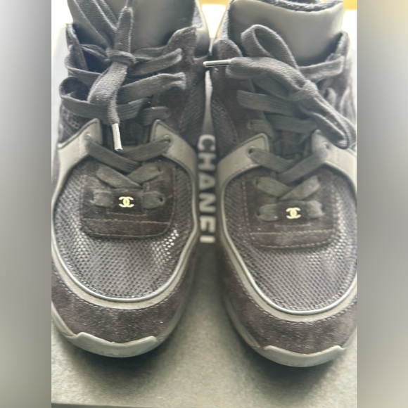 USED WOMEN CHANEL TRAINERS SUEDE - BLACK - Picture 3 of 9